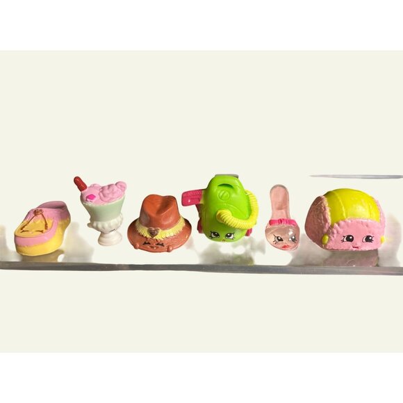 Shopkins Mixed Lot Of Mini Figures & Accessories With Green Shopping Bags - Picture 2 of 8